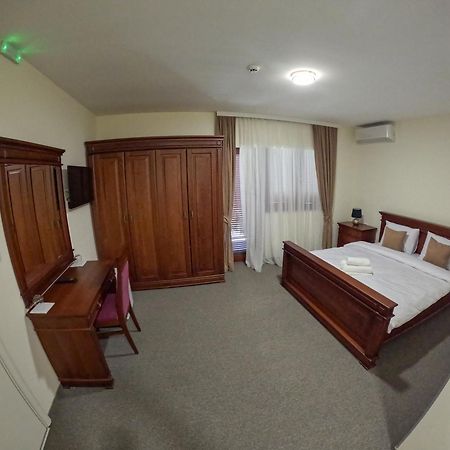 Motel Zeta Lux Mitrovici  Exteriör bild