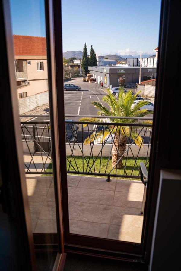 Motel Zeta Lux Mitrovici  Exteriör bild