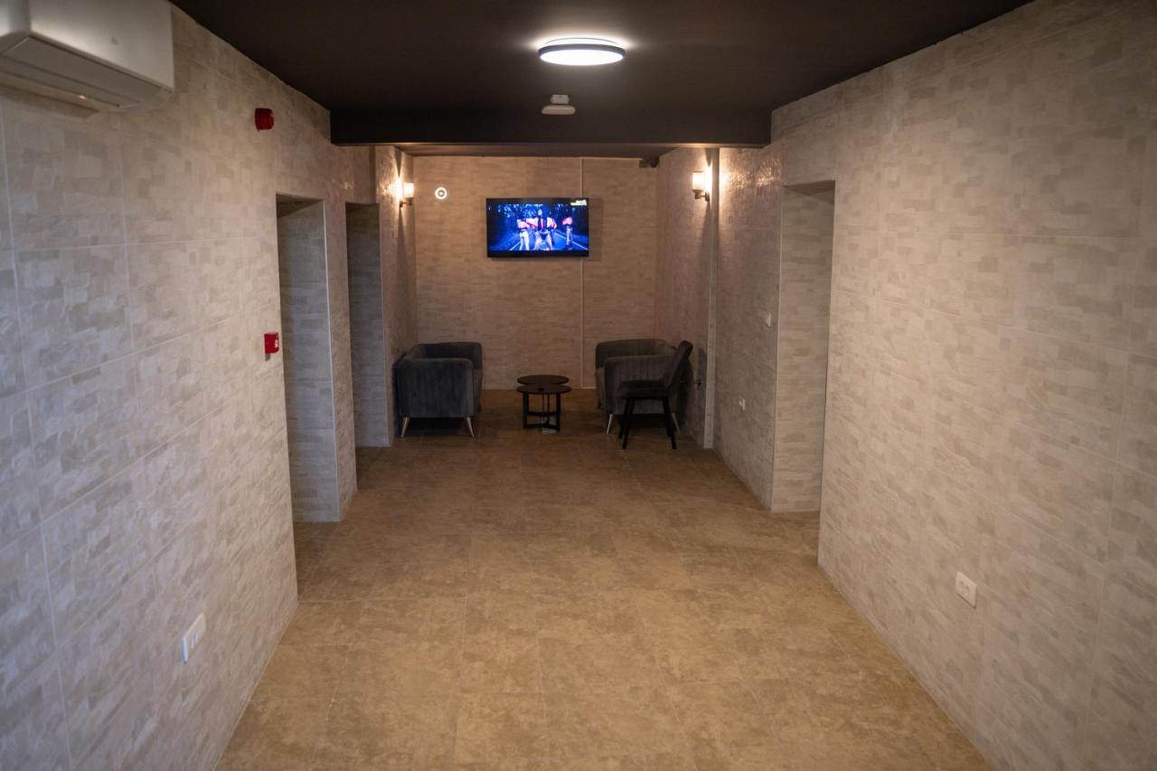 Motel Zeta Lux Mitrovici  Exteriör bild
