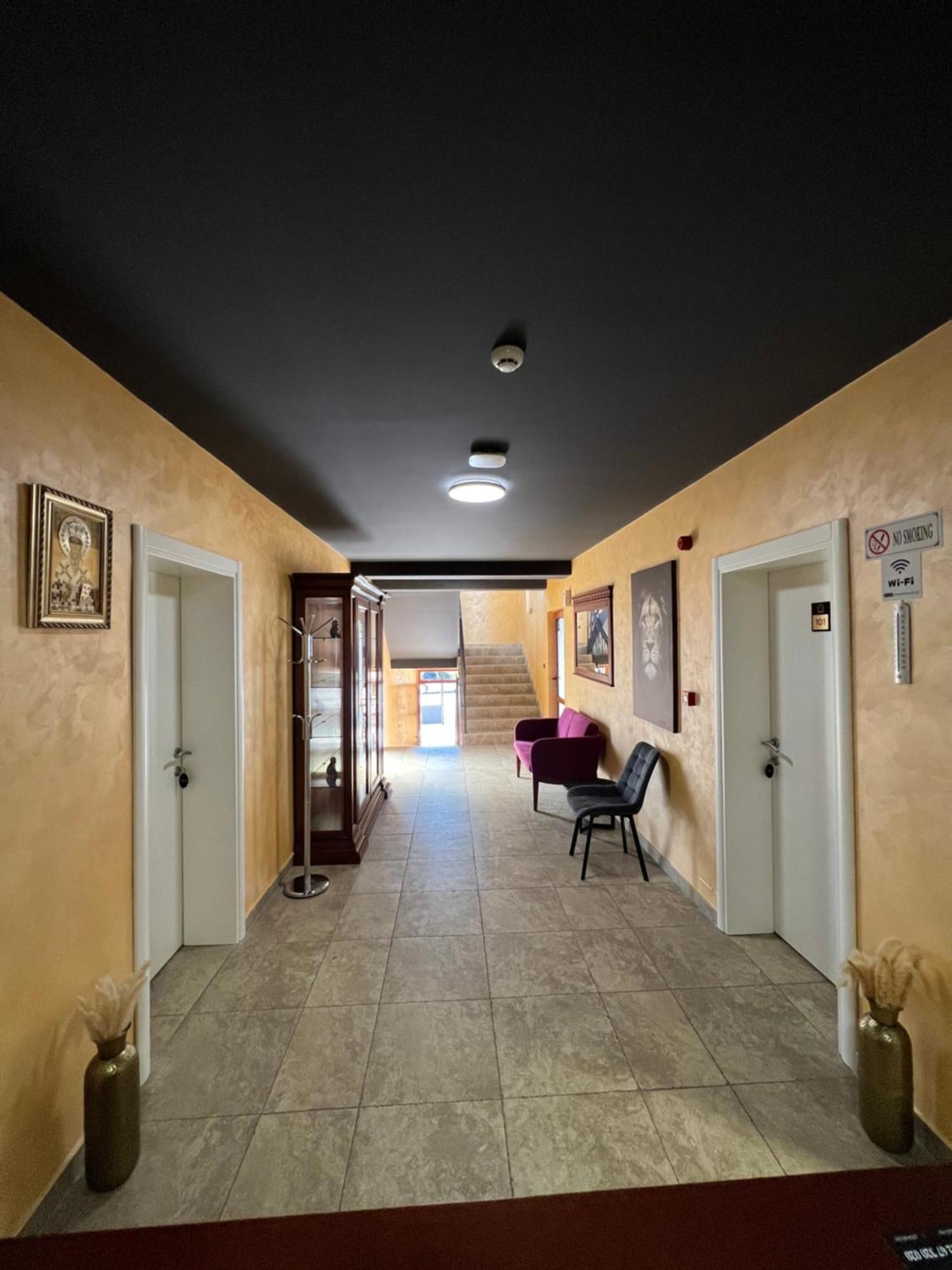 Motel Zeta Lux Mitrovici  Exteriör bild