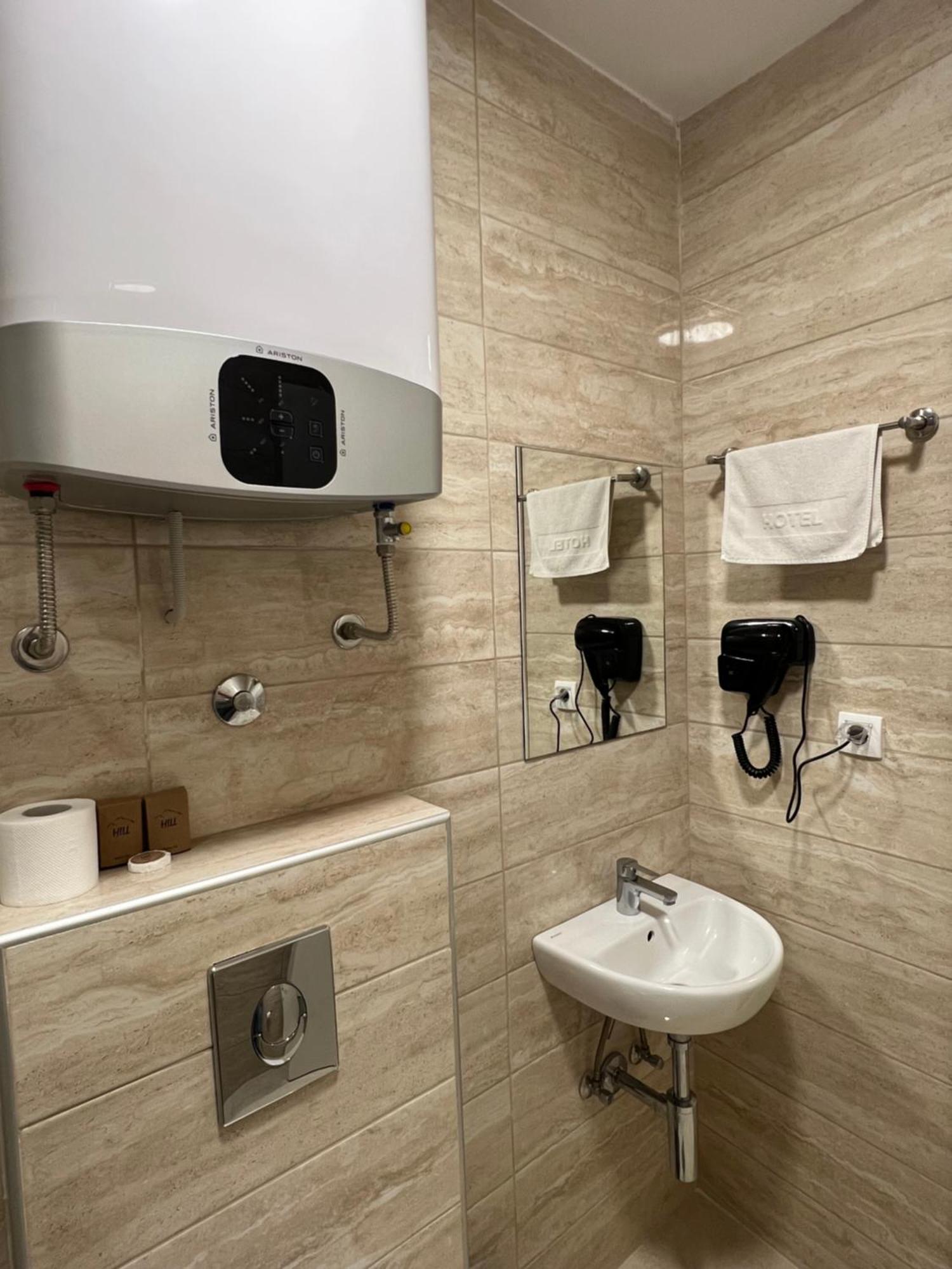 Motel Zeta Lux Mitrovici  Exteriör bild