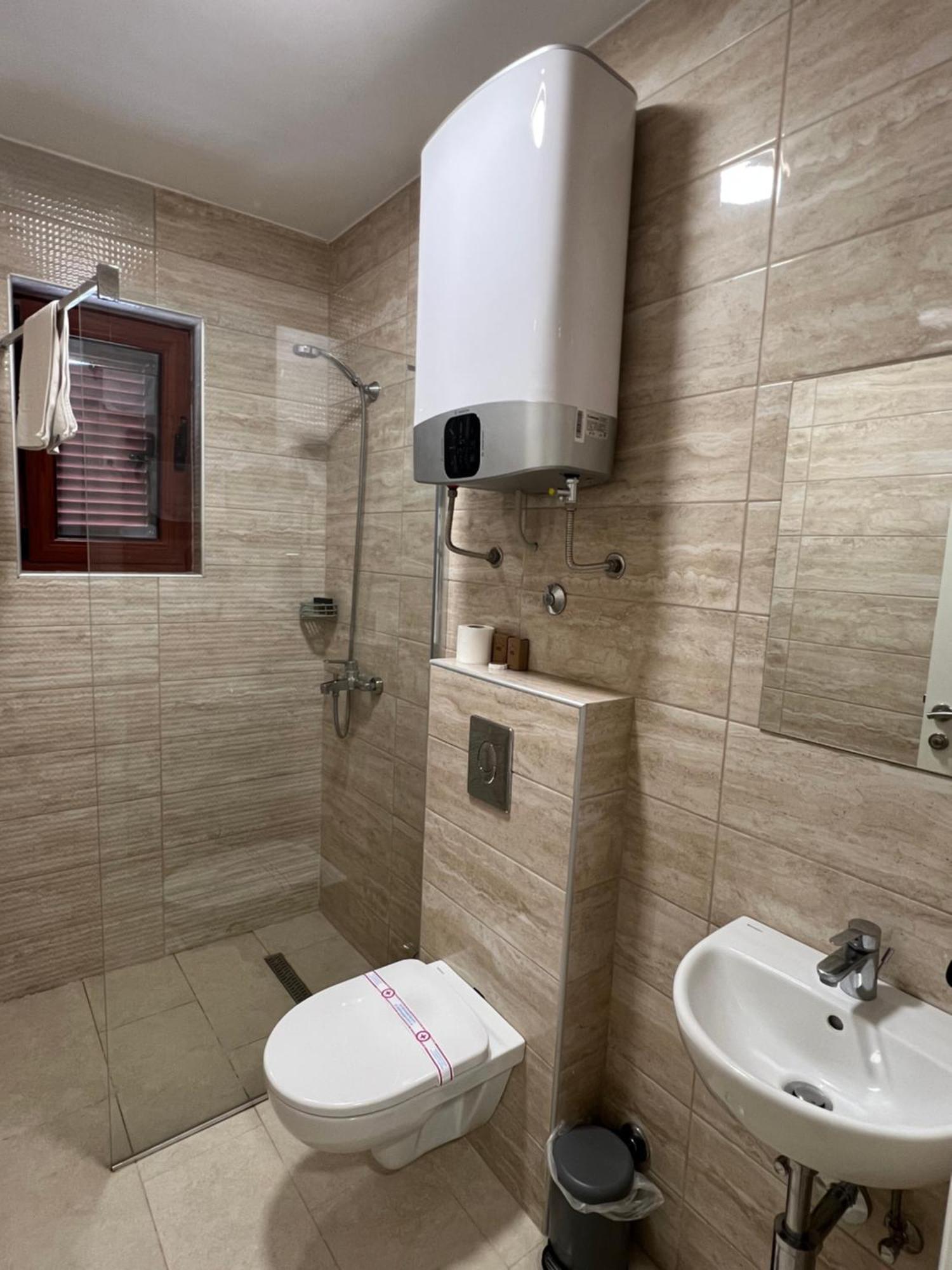 Motel Zeta Lux Mitrovici  Exteriör bild